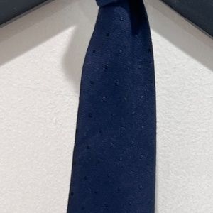 Men's Tie - Navy with black mini dots /Barneys